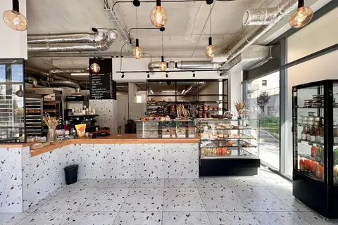 Willow Cake Shop photo 2